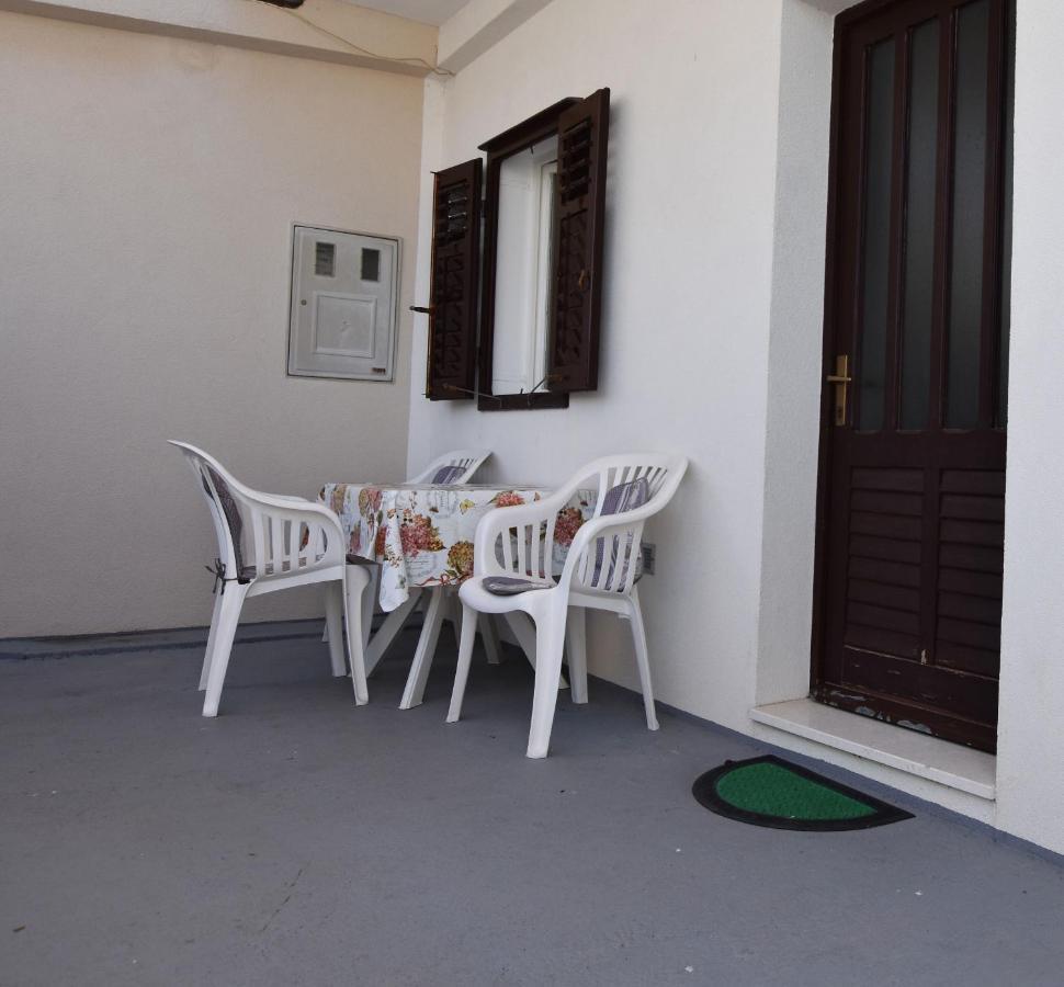 Apartment Murva Primosten Exterior photo