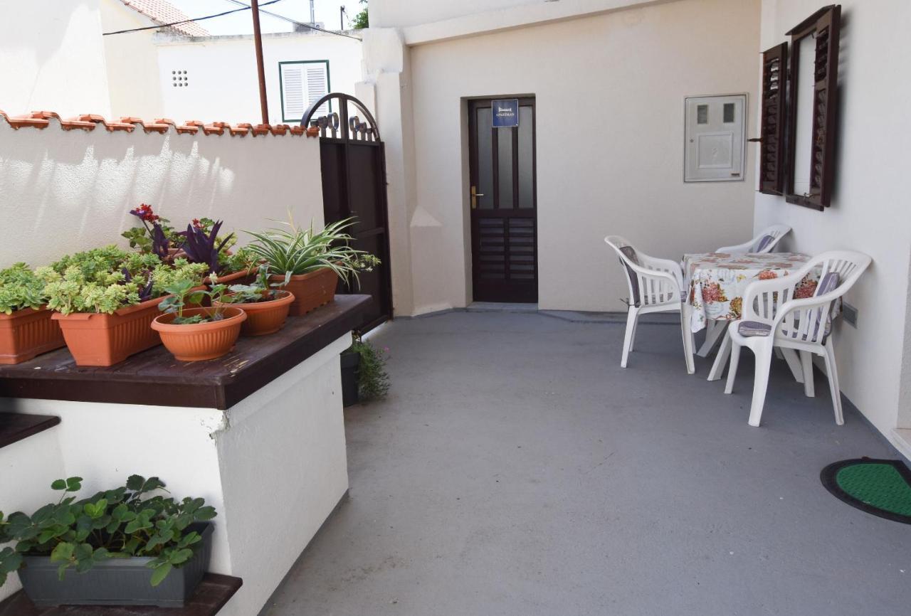 Apartment Murva Primosten Exterior photo