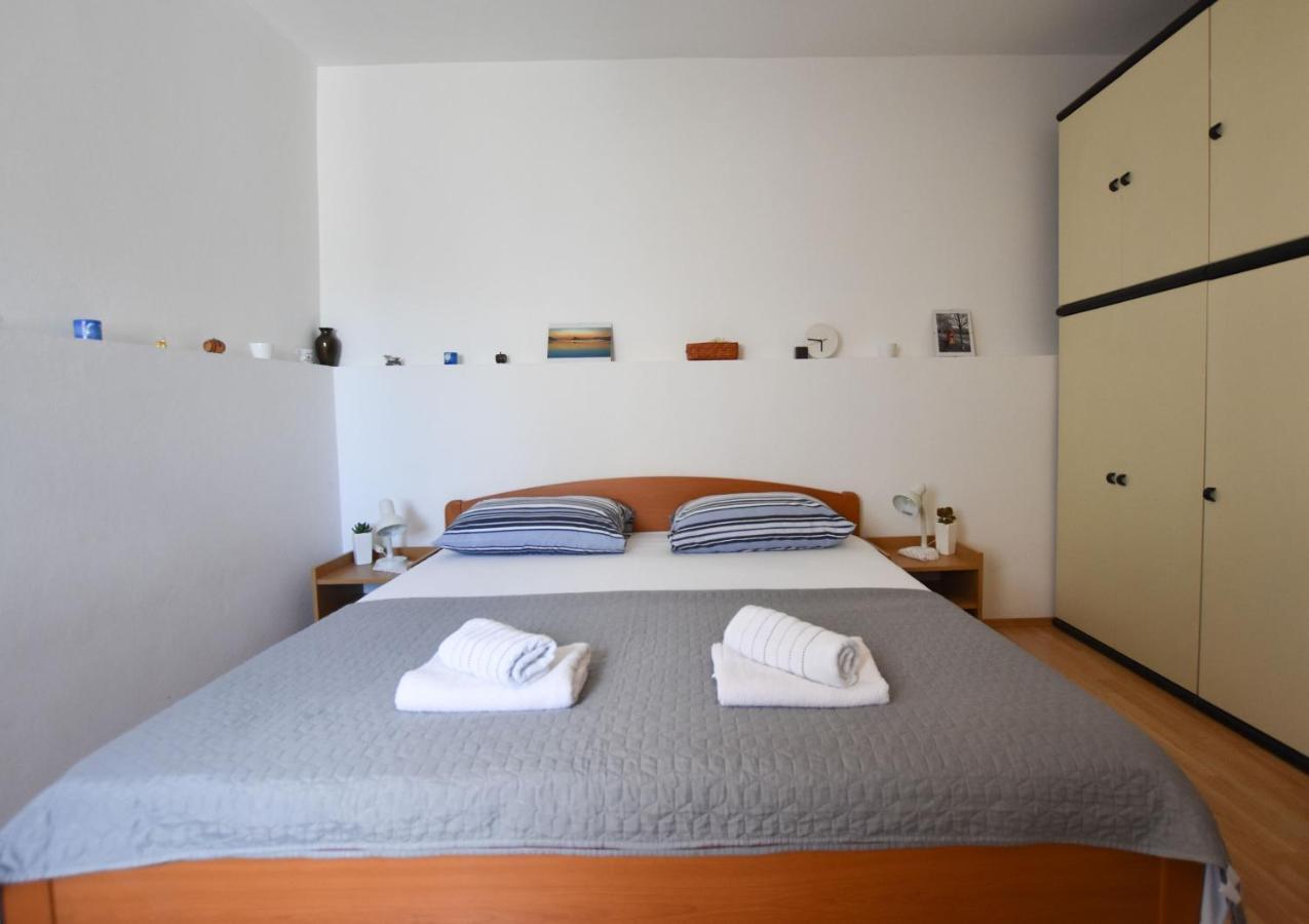 Apartment Murva Primosten Exterior photo